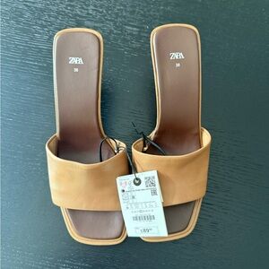 NWT Zara Heeled Leather Slides